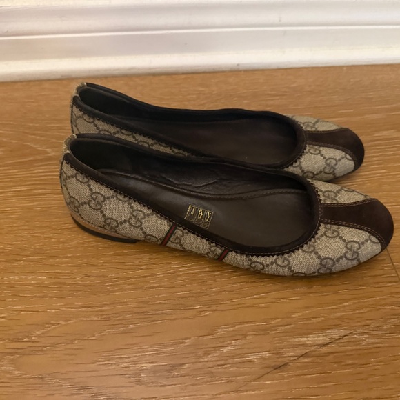 Flats_&_Loafers